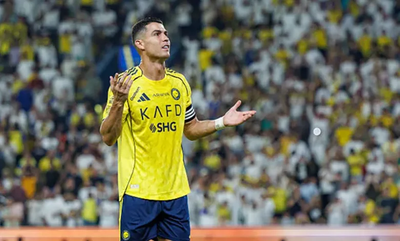 كم هدفا يفصل رونالدو عن الـ1000 في مسيرته مع كرة القدم؟