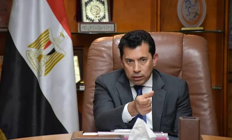 وزير الرياضة يوجه بتشكيل لجنة للجوانب الانضباطية
