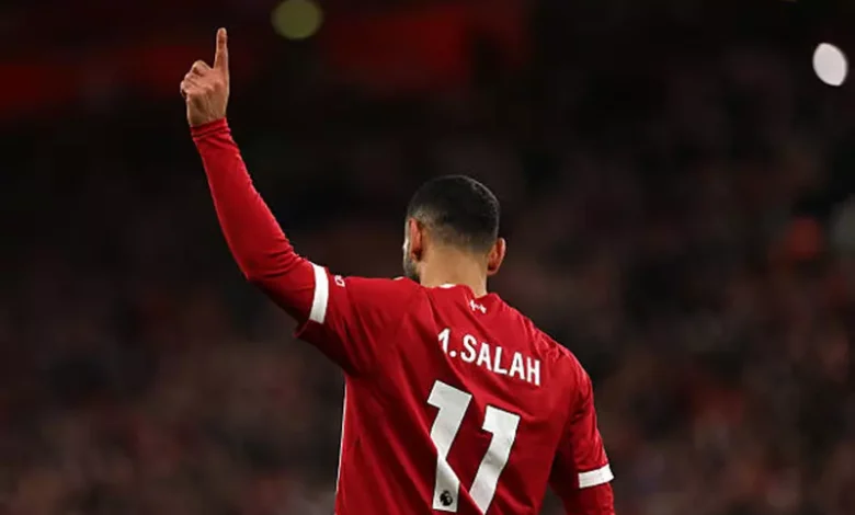 محمد صلاح الأبرز.. القميص الأكثر اتساخاً بأعلى سعر