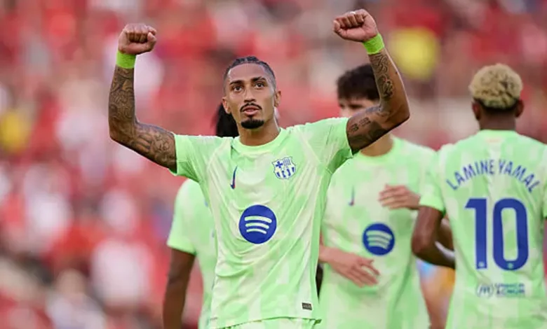 بعد غياب 54 يومًا.. رافينيا يعود لتدريبات برشلونة