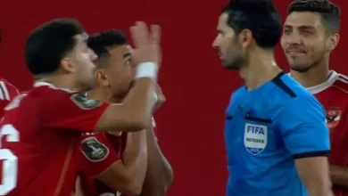 حالة تحكيمية تثير الجدل في مباراة الجيش الملكي والأهلي