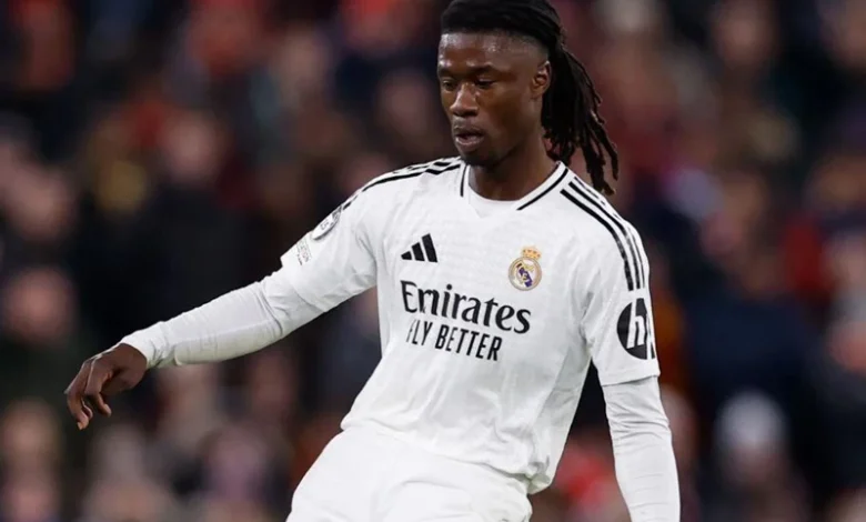 سر قوة نجم ريال مدريد.. كامافينجا يتدرّب على الملاكمة