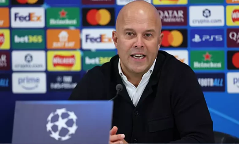 سلوت: مباراة أيندهوفن فرصة للرد بعد الخسارة