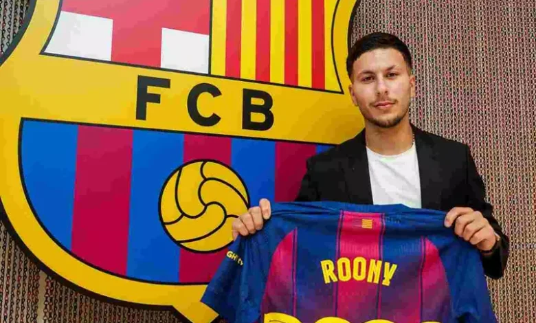 لاعب برشلونة ينفي رحيله في يناير