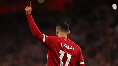 لاعب ليفربول السابق يكشف ثلاثي هجوم مثالي بقيادة صلاح